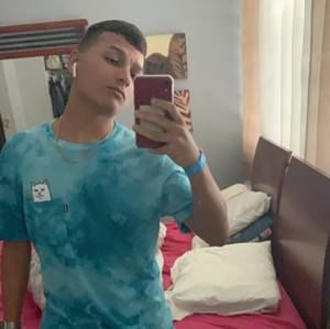 Meet your Posher, Alejandro